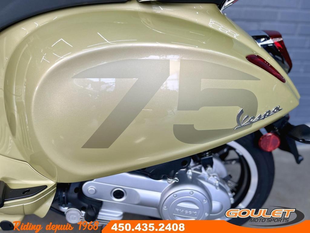 Vespa Primavera 50 75th Anniversary 2021