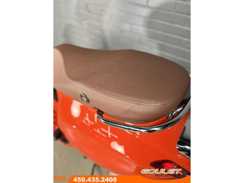 Vespa Primavera 50 ** PRIX LIQUIDATION ** 2022