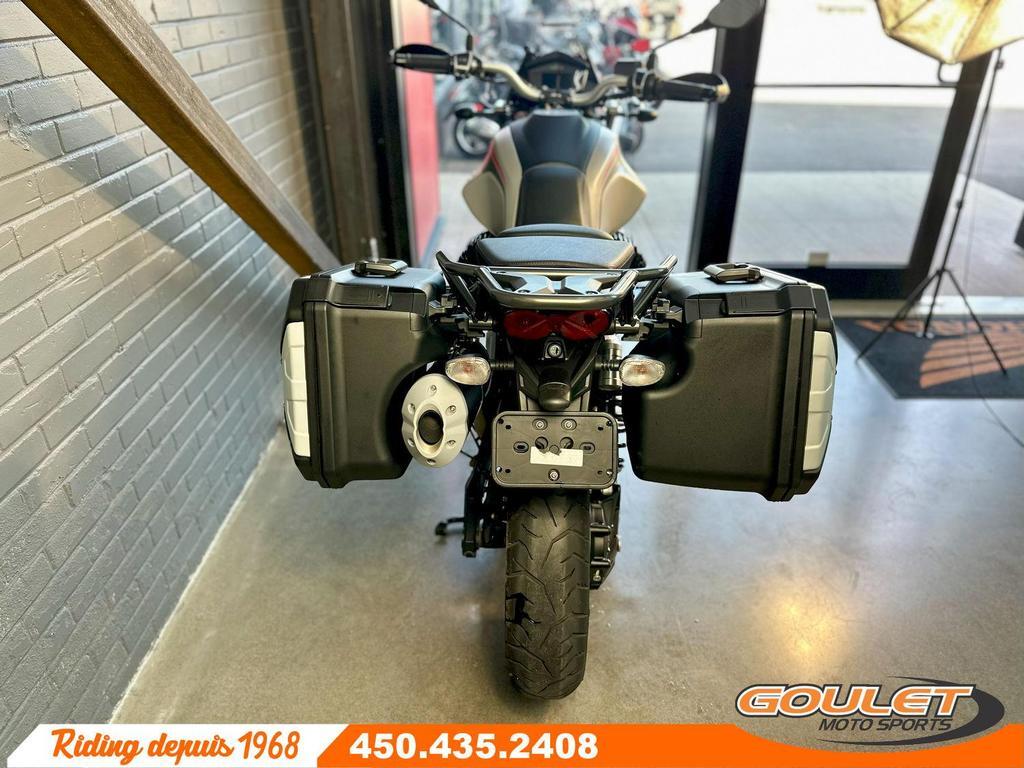 Moto Guzzi V85 TT 2023