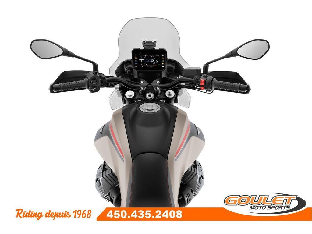 Moto Guzzi V85 TT TRAVEL 2026