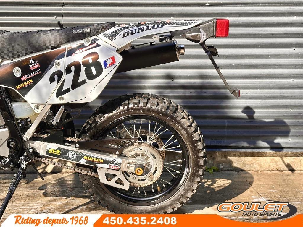 Suzuki DR-Z400 2022