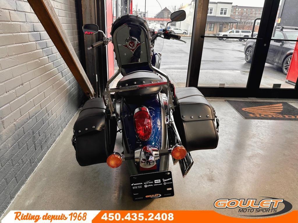 Kawasaki Vulcan 900 Classic 2025