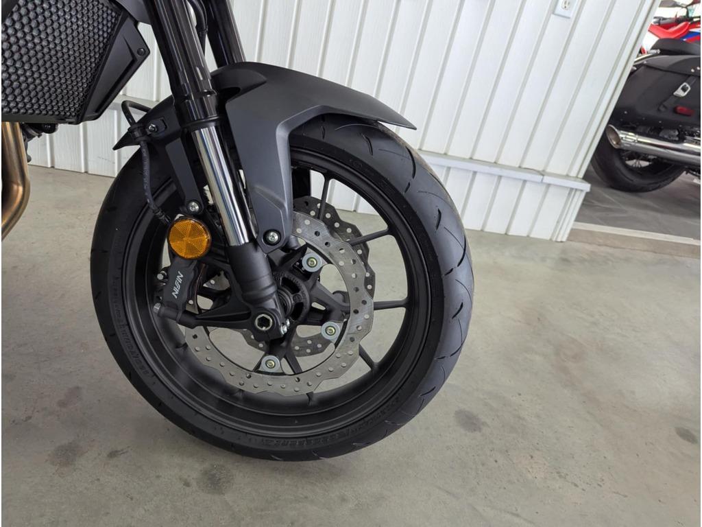 Honda CB750 2025