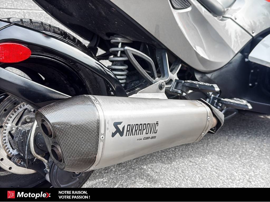 Can-Am SPYDER RSS SE5 AKRAPOVIC 2011