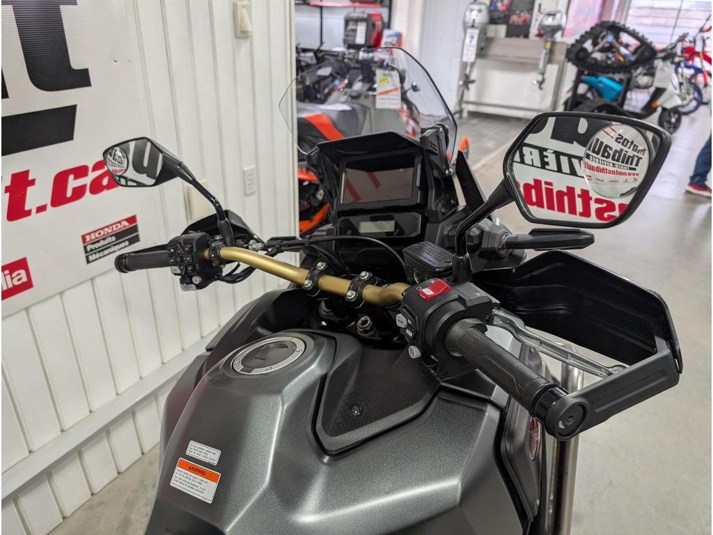 Honda Africa Twin 2023