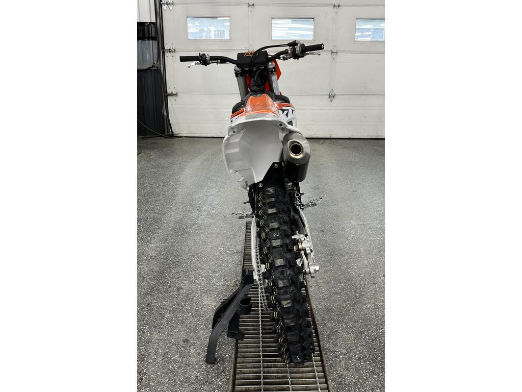 KTM 450 SX-F 2024