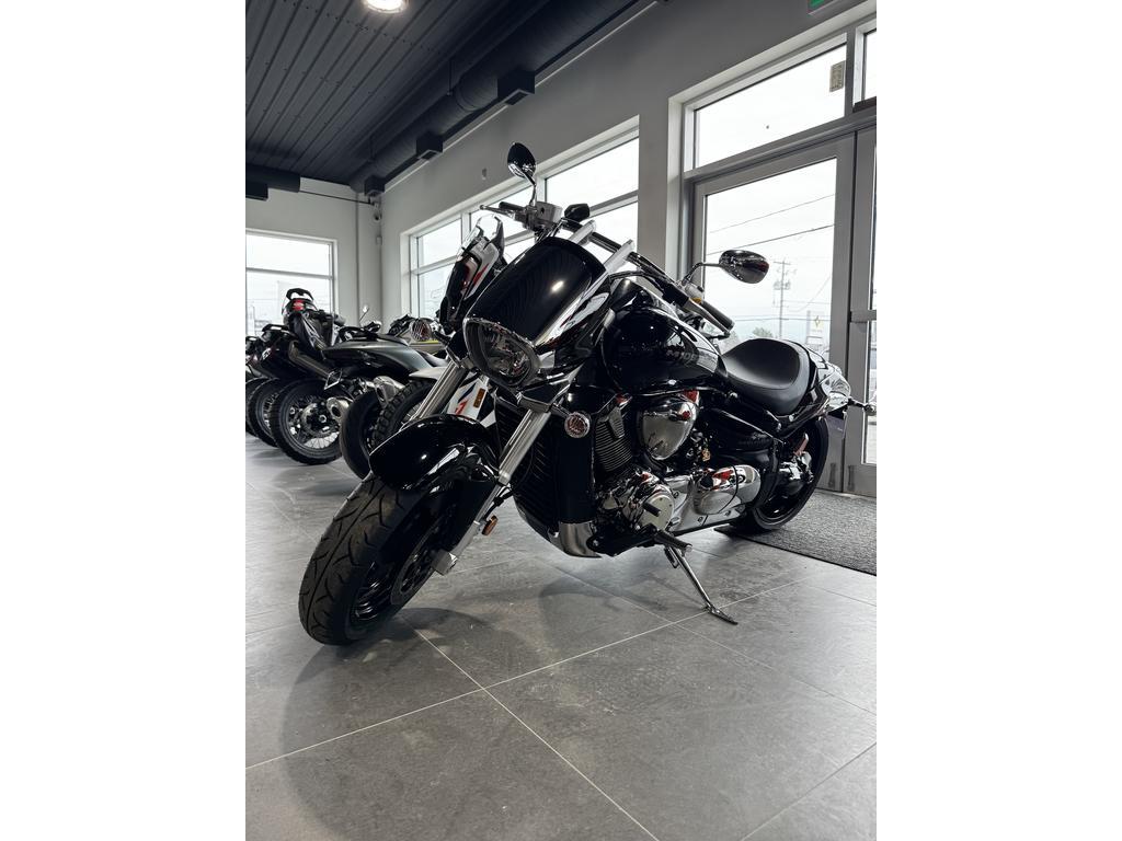 Suzuki Boulevard M109R 2025