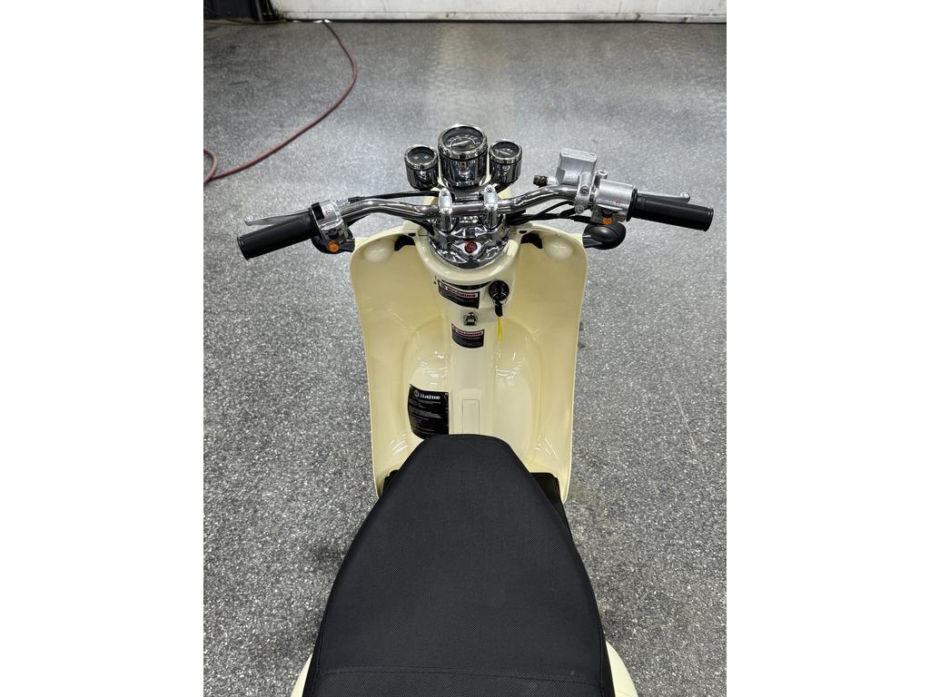 Scootterre SOLISTA 2022