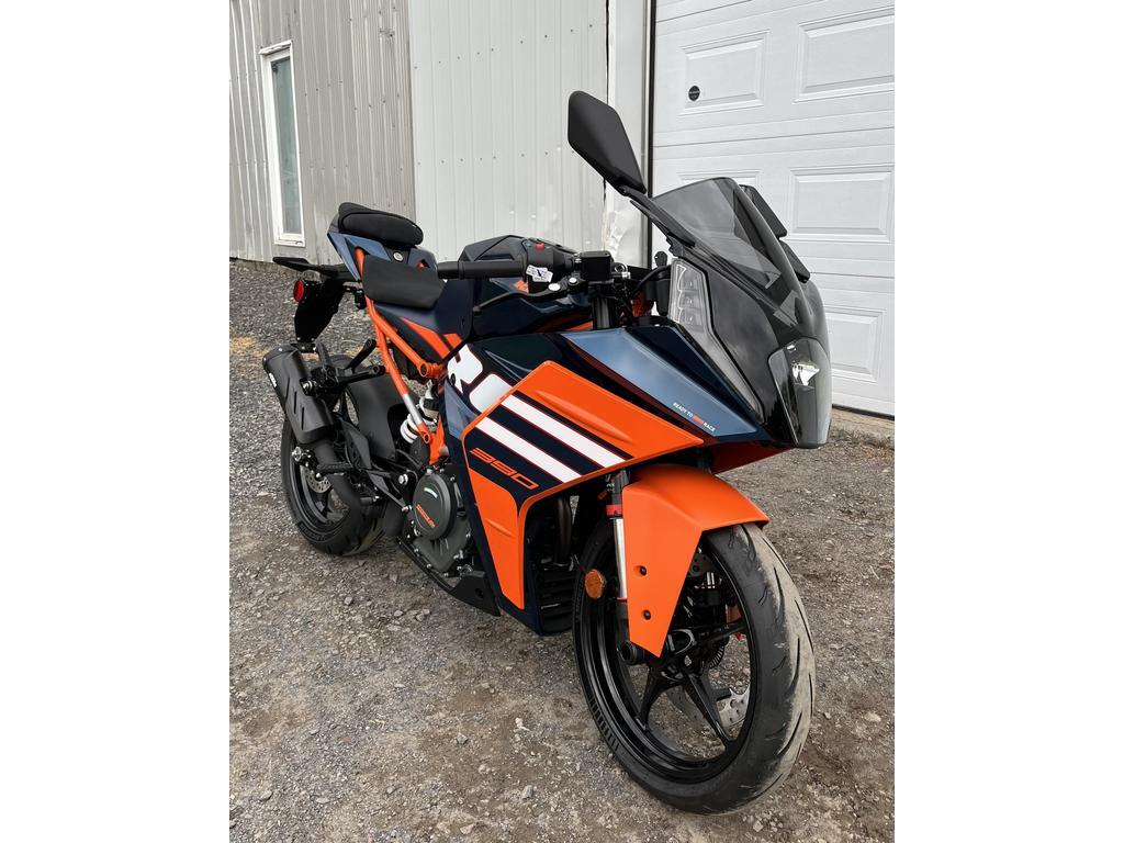 KTM RC 390 2024