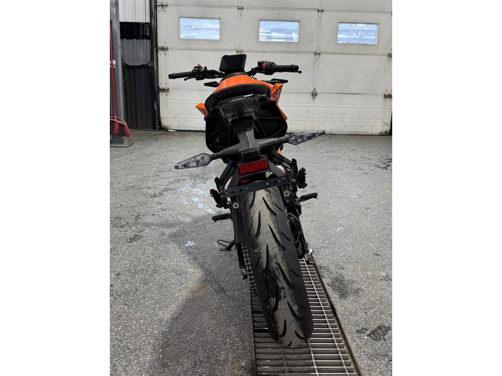 KTM 390 Duke 2024