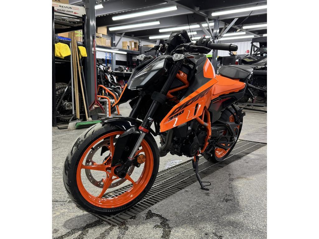 KTM 390 Duke 2024