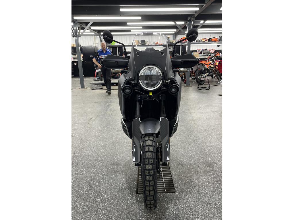 Husqvarna Norden 901 2025