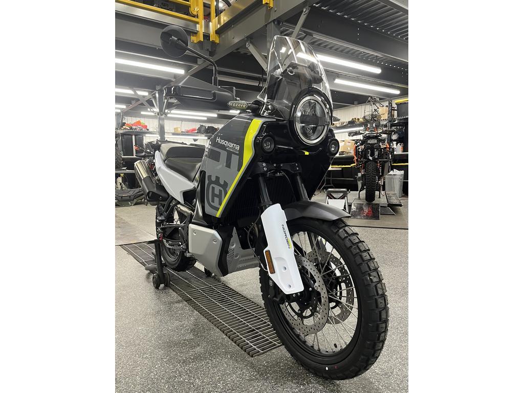 Husqvarna Norden 901 2025