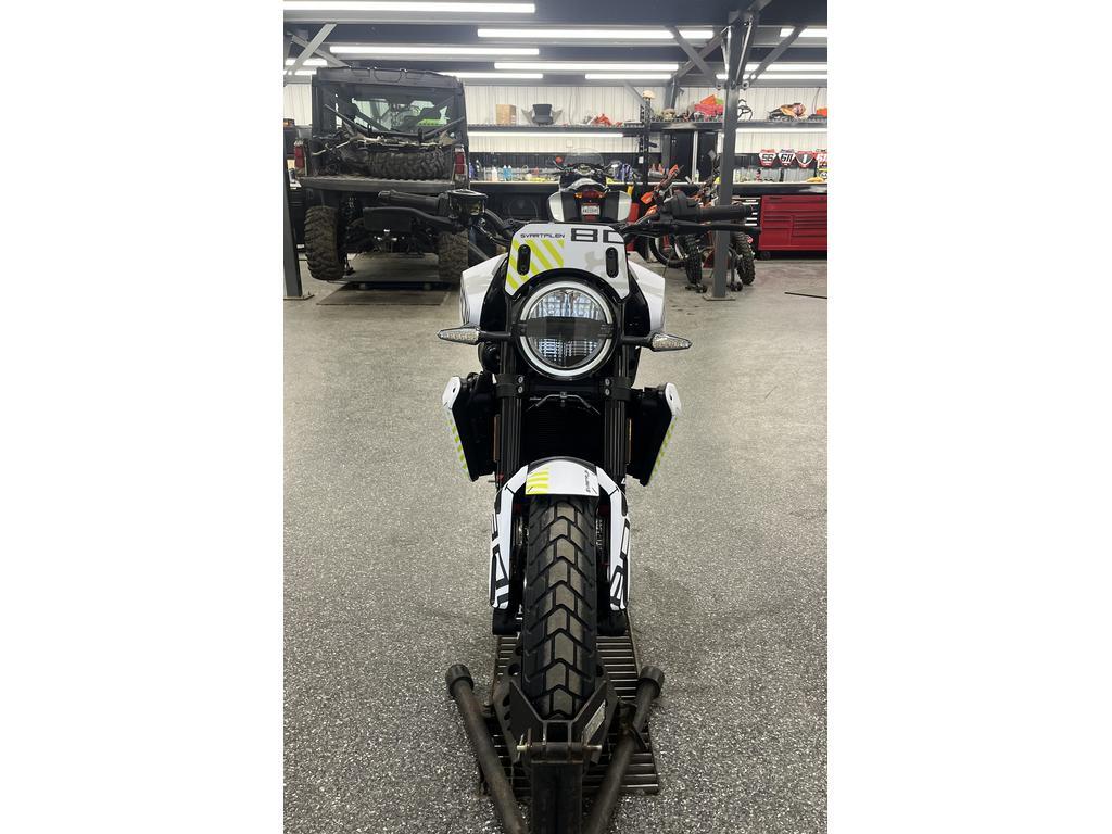 Husqvarna Svartpilen 801 2025