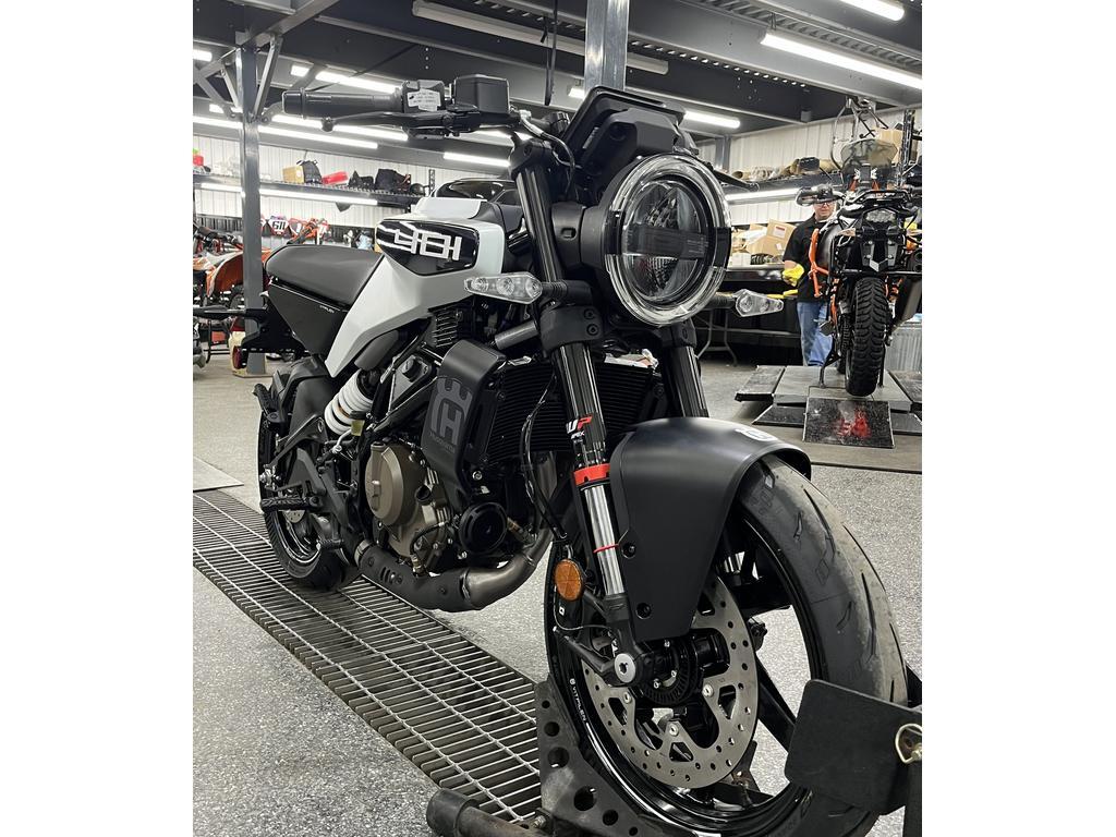 Husqvarna VITPILEN 401 B.D. 2024