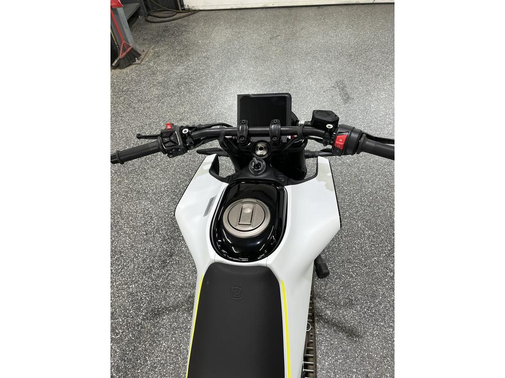 Husqvarna VITPILEN 401 B.D. 2024