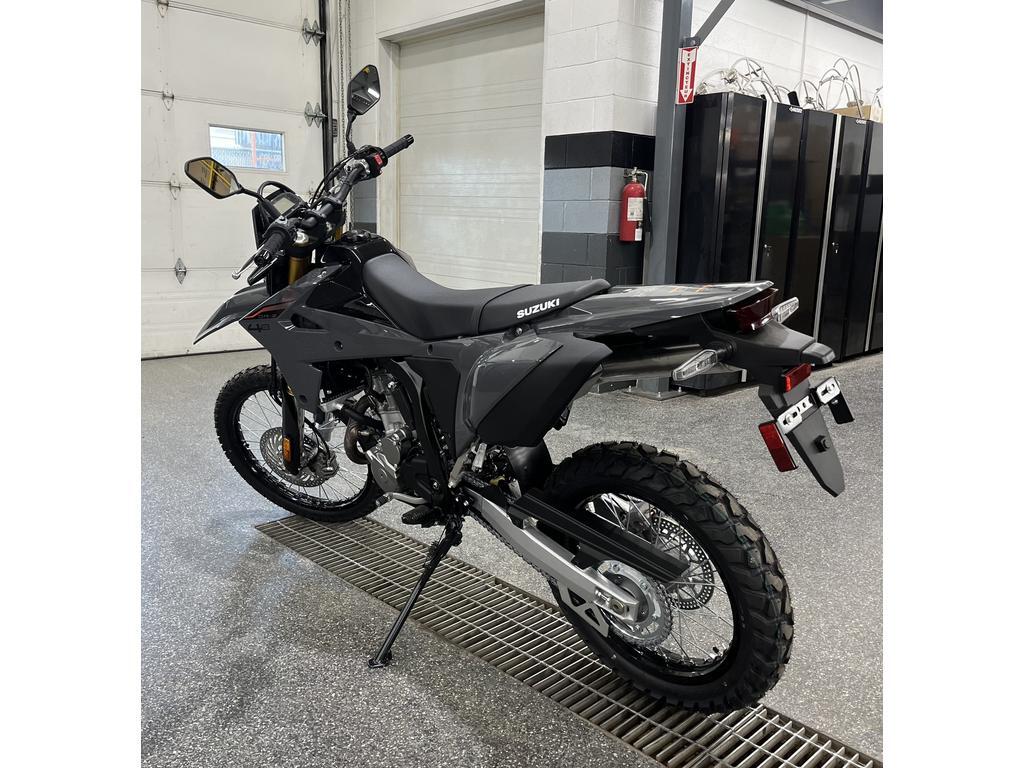 Suzuki DR-Z4S 2025