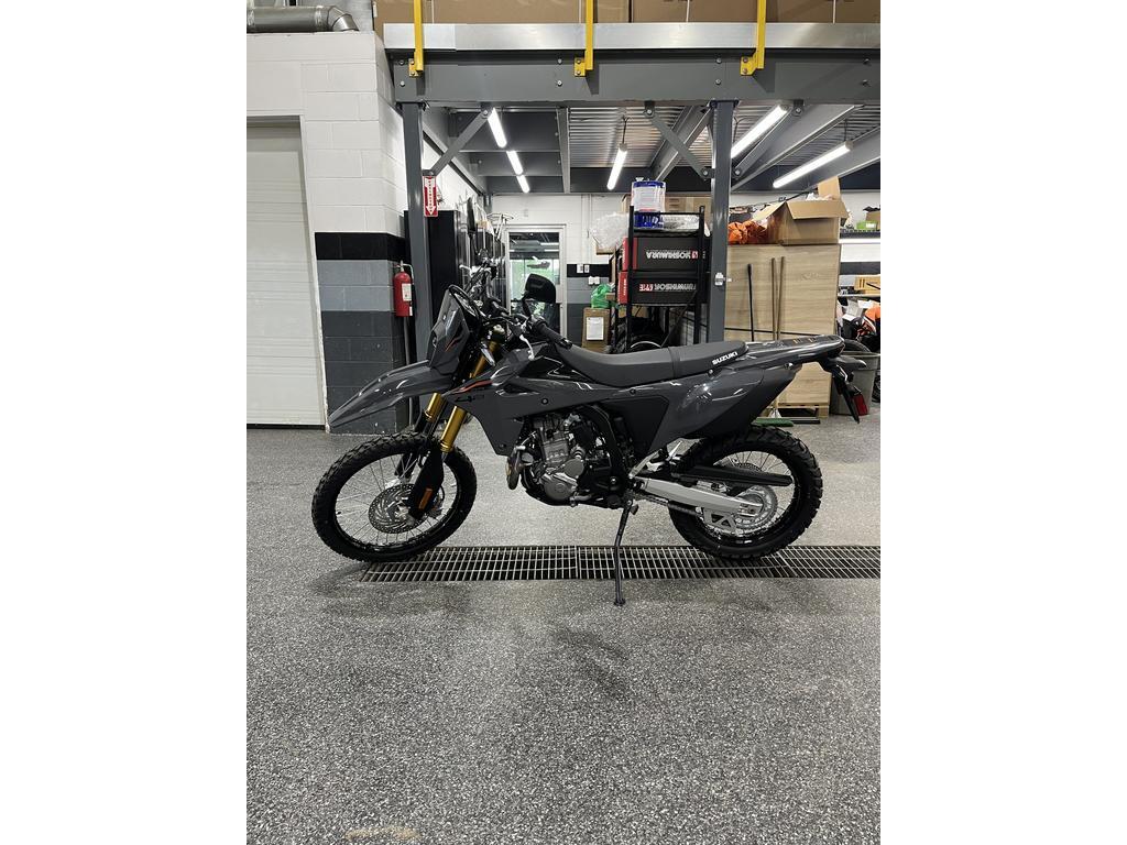 Suzuki DR-Z4S 2025