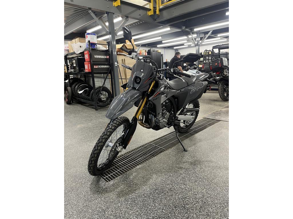 Suzuki DR-Z4S 2025