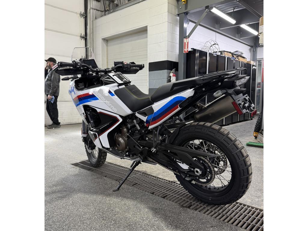 Husqvarna Norden 901 2025