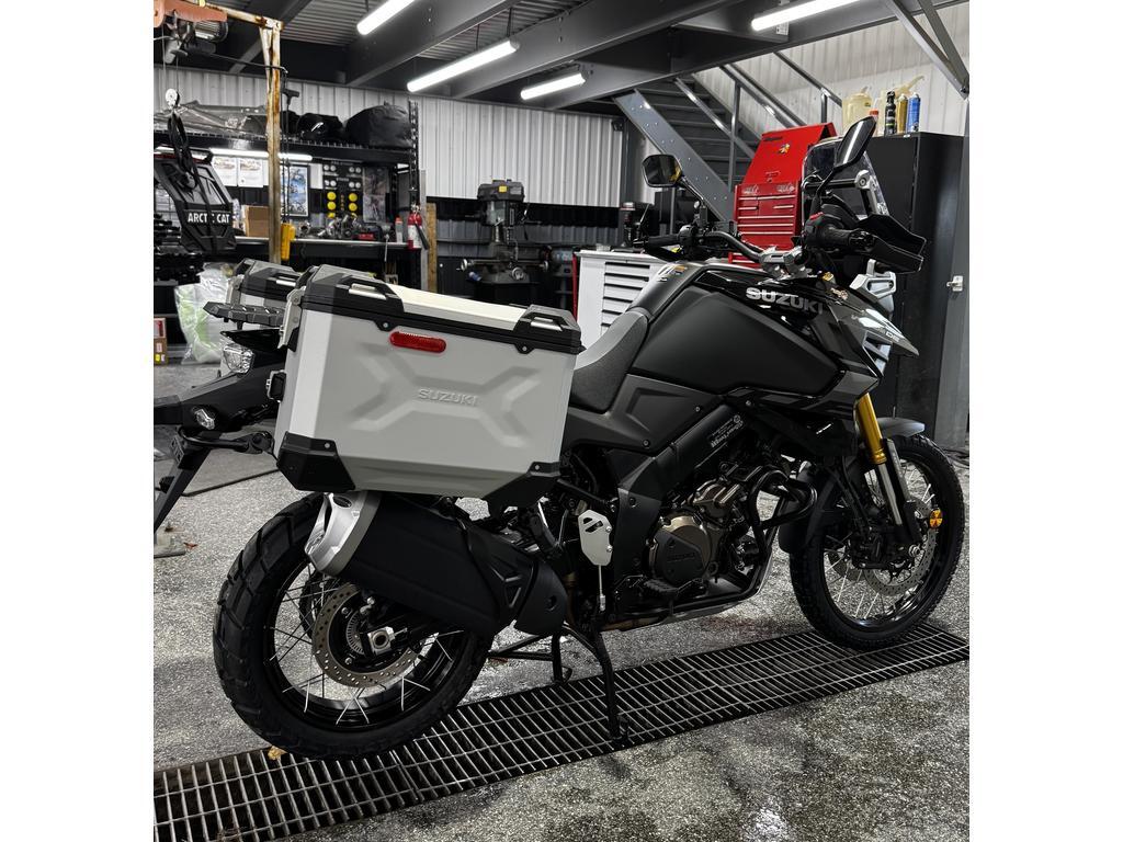 Suzuki DE 1050 2024