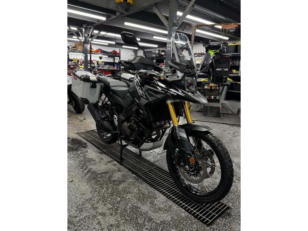 Suzuki DE 1050 2024