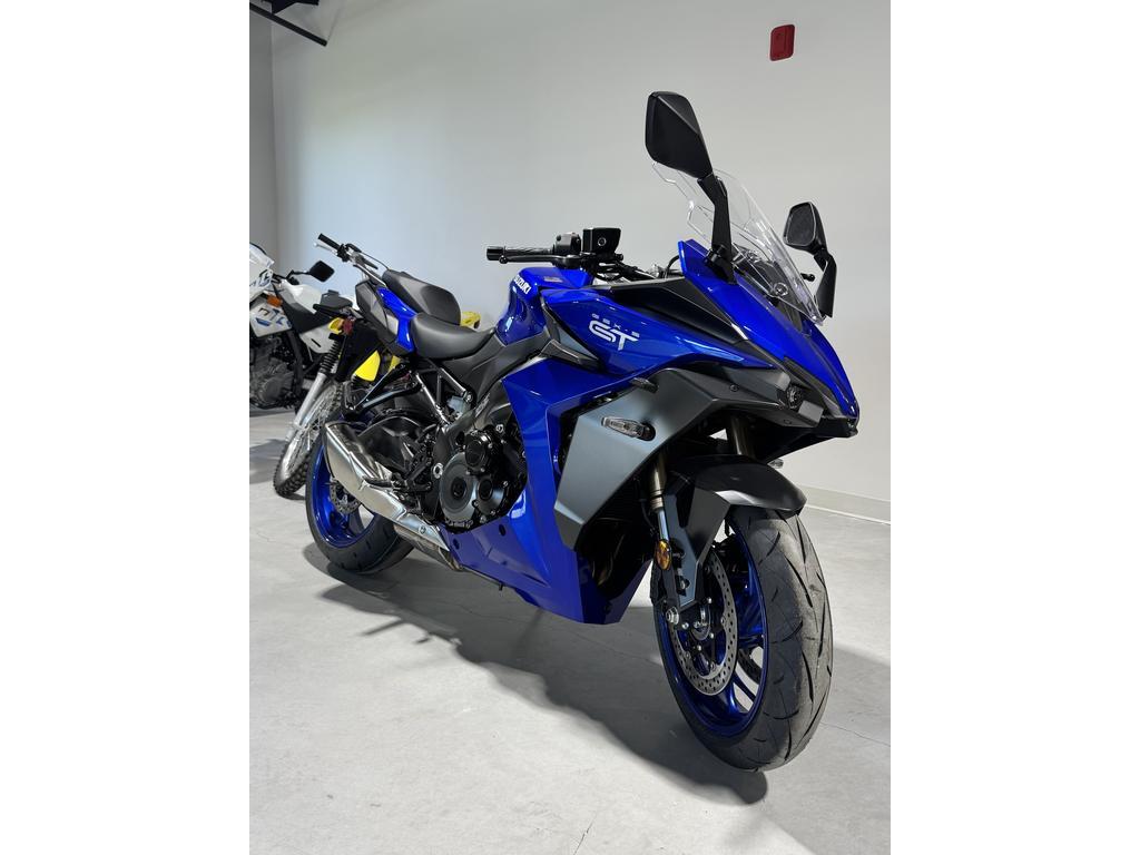 Suzuki GSX-S1000GT 2025