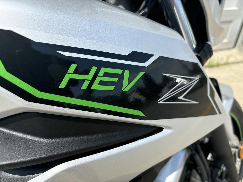 Kawasaki Z7 Hybrid 2024