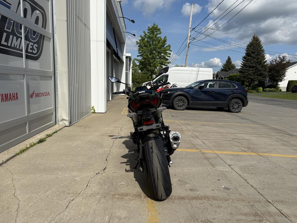 Kawasaki Z900 SE 2025
