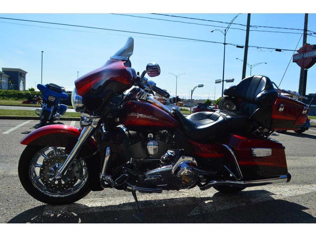 Harley-Davidson FLTCUSE 2009