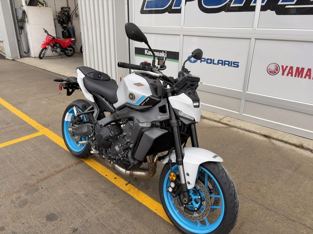 Yamaha YZF-R9 2026