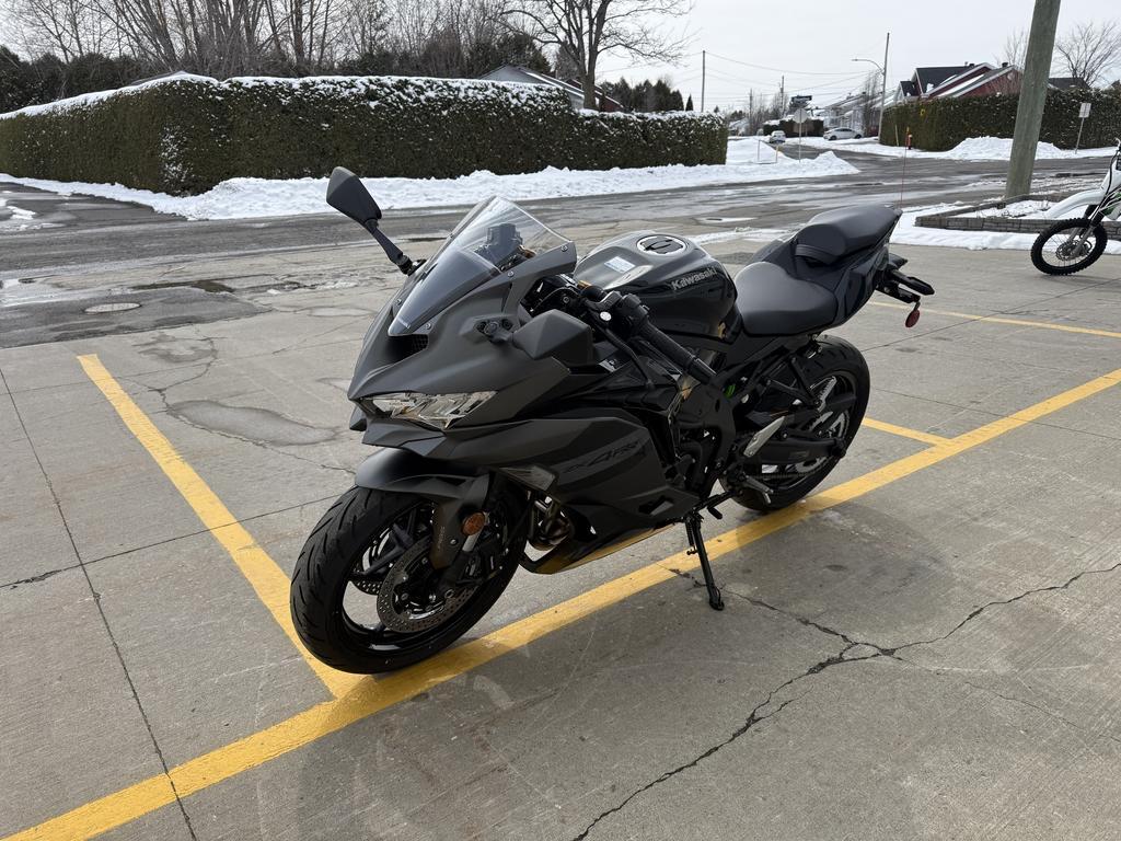 Kawasaki Z900RS SE 2026