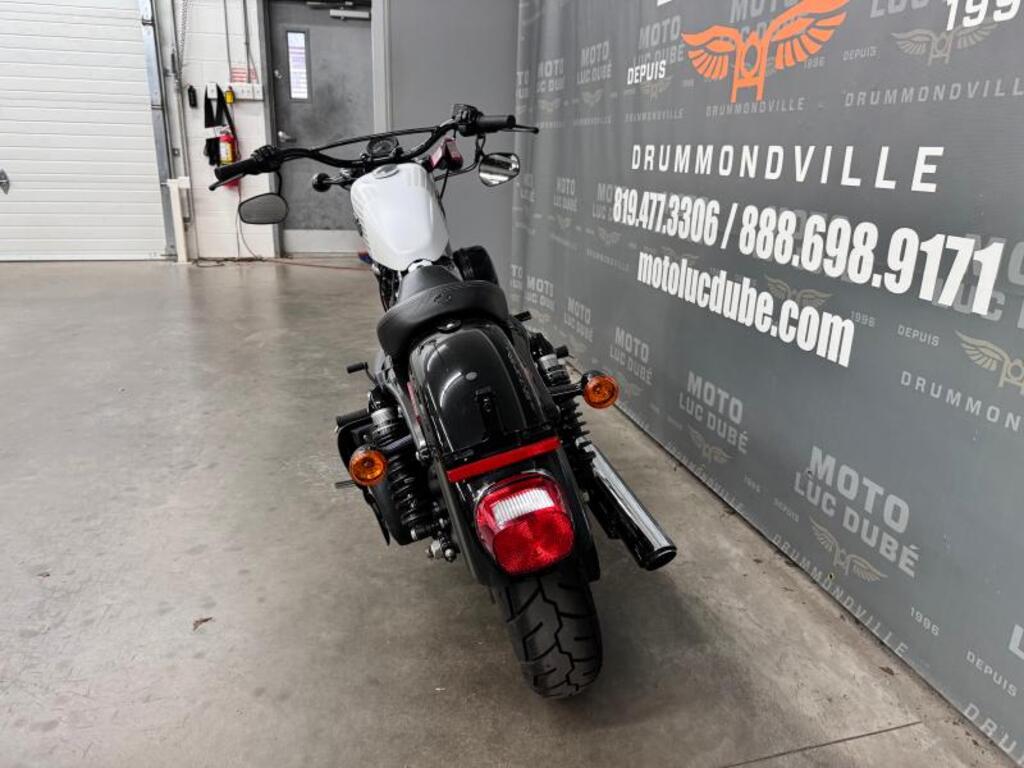 Yamaha XSR900 2021