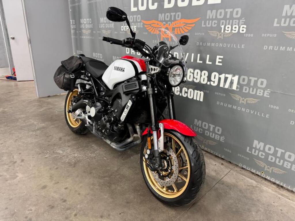 Yamaha XSR900 2021