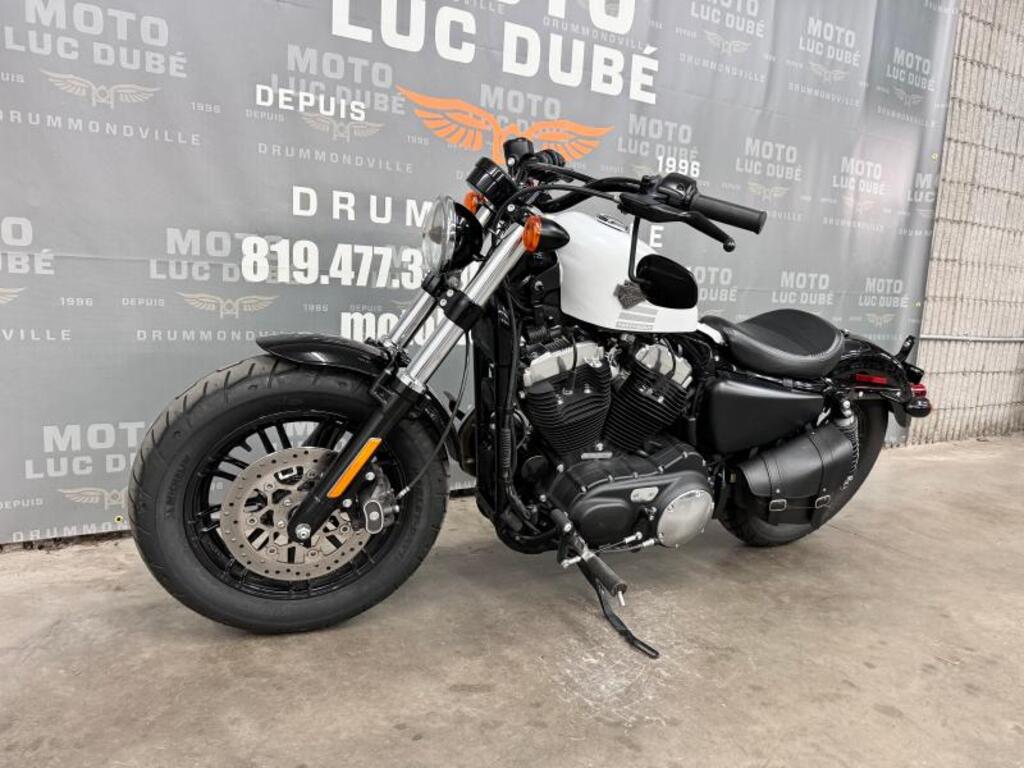 Yamaha XSR900 2021