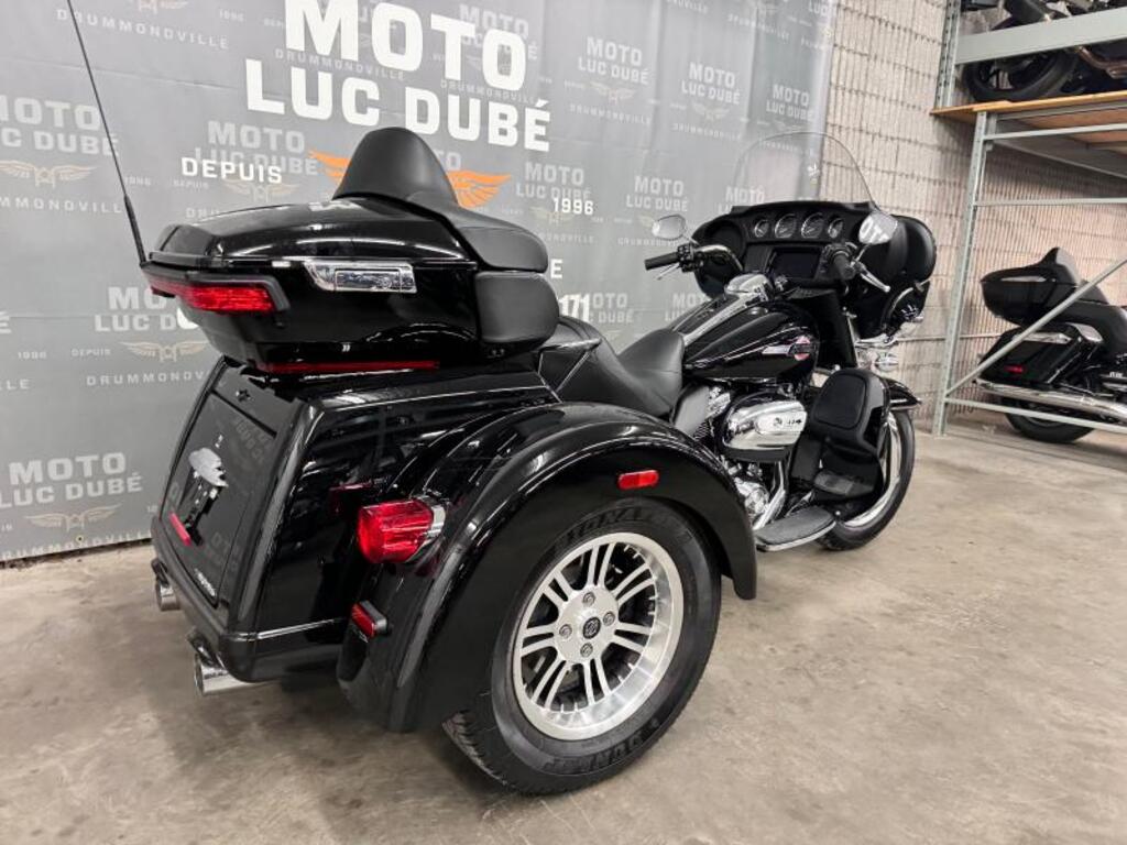 Harley-Davidson FLHXS Street Glide 2017