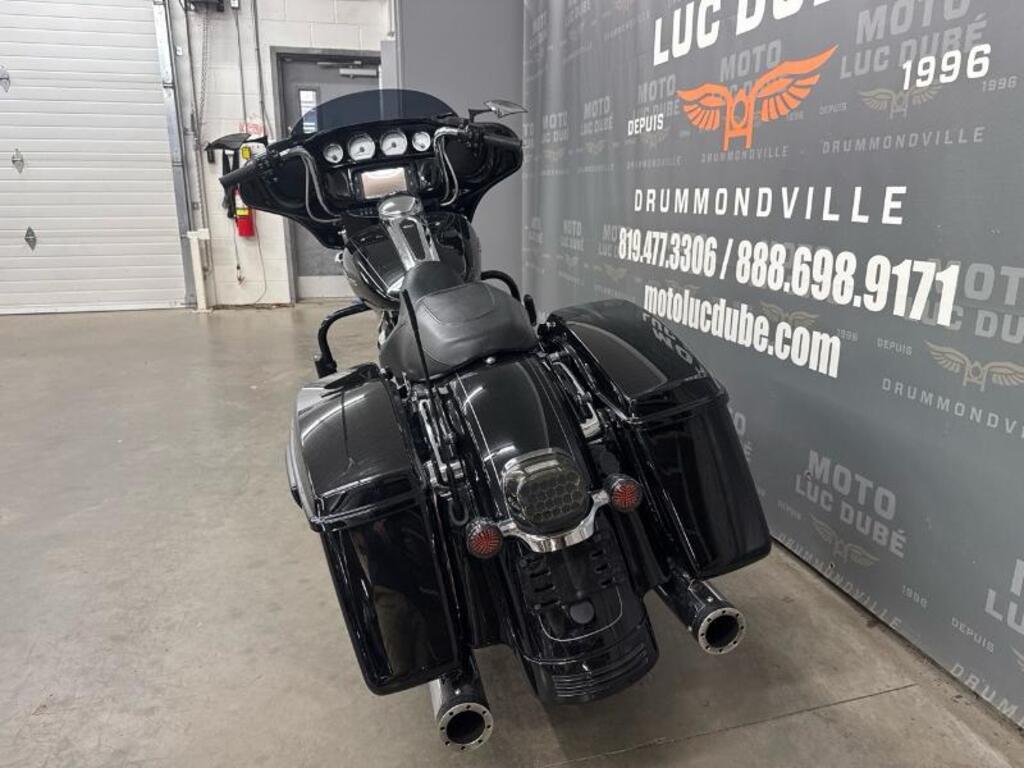 Harley-Davidson FLHXS Street Glide Special 2015