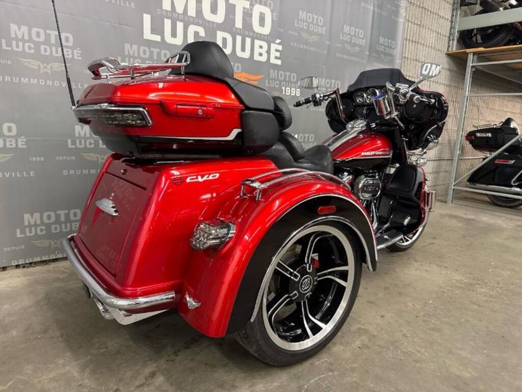 Harley-Davidson FLHTCUTGSE Ultra CVO Tri Glide 2021