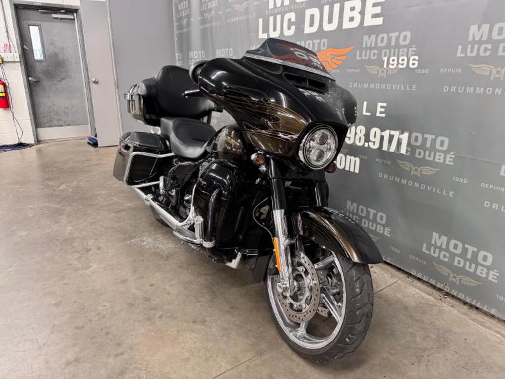 Harley-Davidson FLHTCUTGSE Ultra CVO Tri Glide 2021