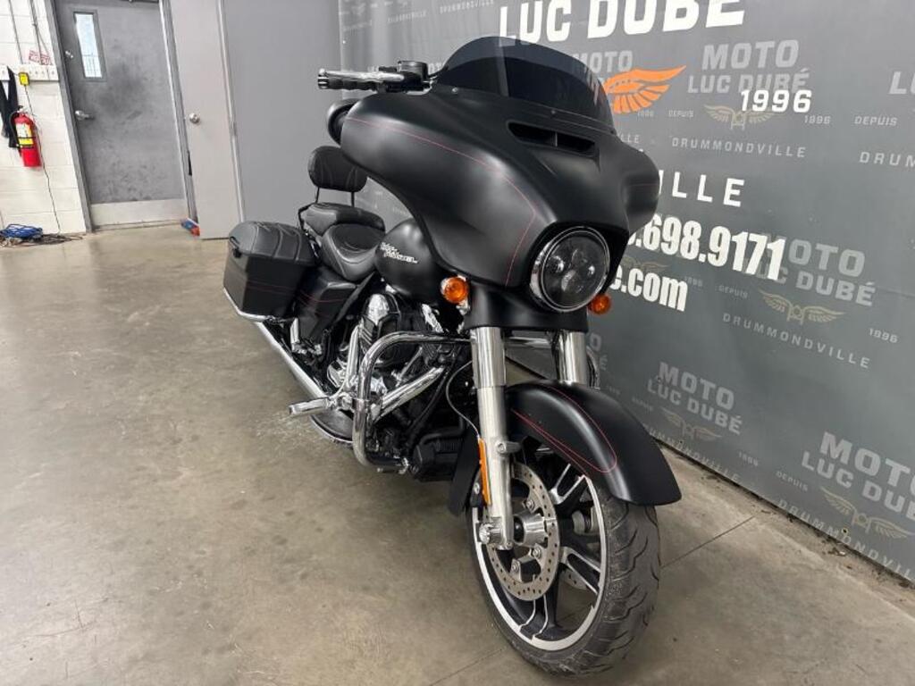 Harley-Davidson FLHXS Street Glide Special 2015