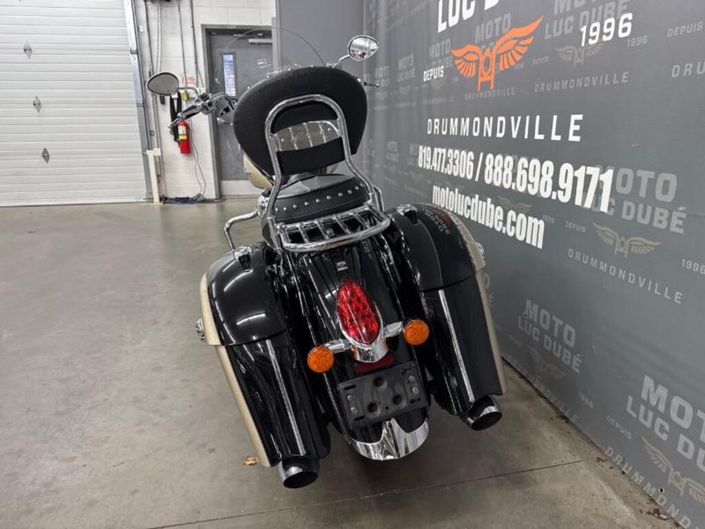Harley-Davidson FLHCS Heritage Classic 114 2018