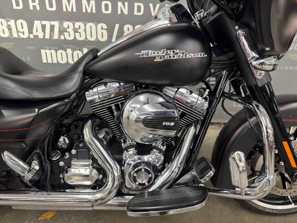 Harley-Davidson FLS Softail Slim 2012