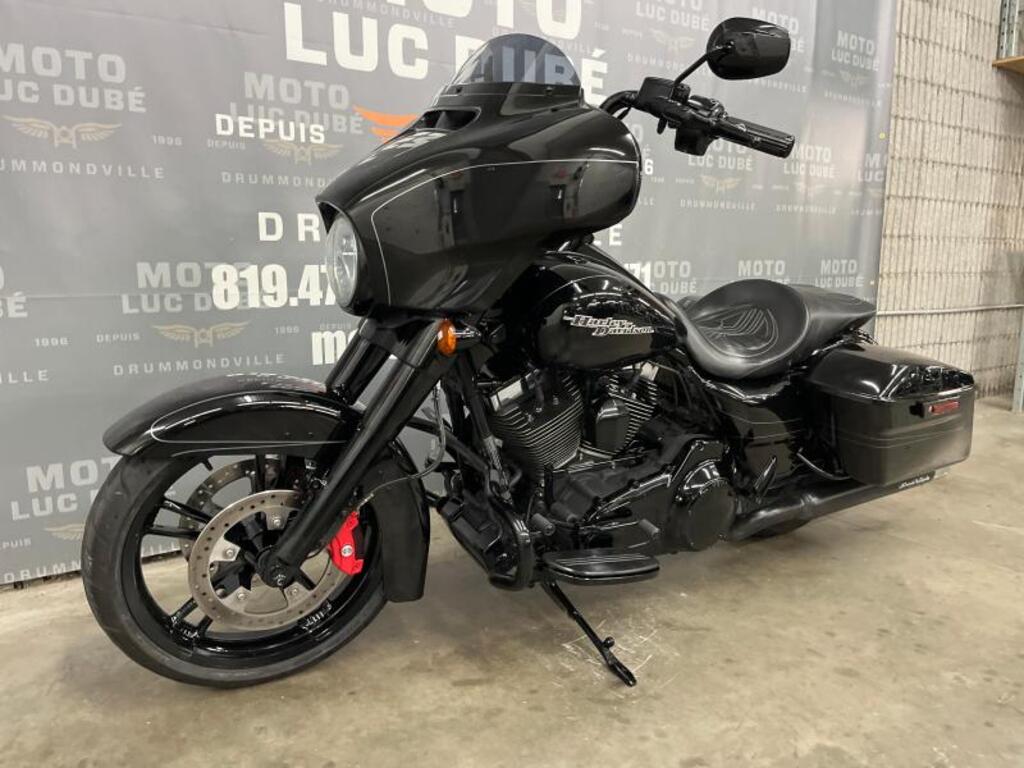 Harley-Davidson FLHXS Street Glide Special 2015
