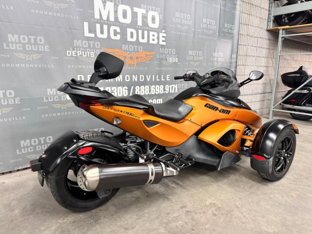 Yamaha SCR 950 2017