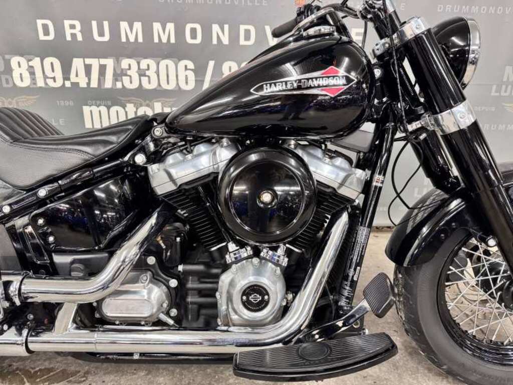 Harley-Davidson FLHTCUSE CVO Ultra Classic Electra Glide 2011