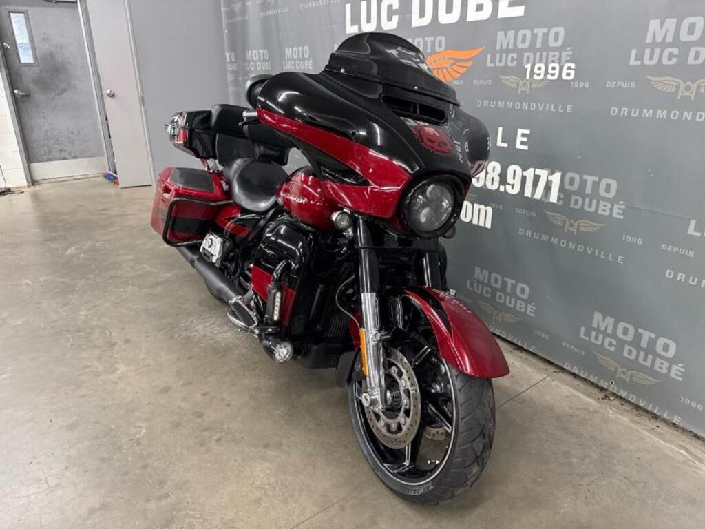 Harley-Davidson FLHXSE CVO Street Glide 2017