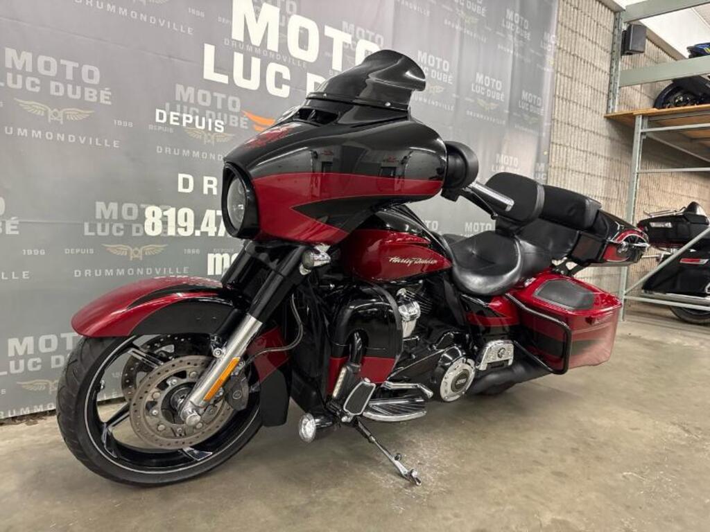 Harley-Davidson FLHXSE CVO Street Glide 2017