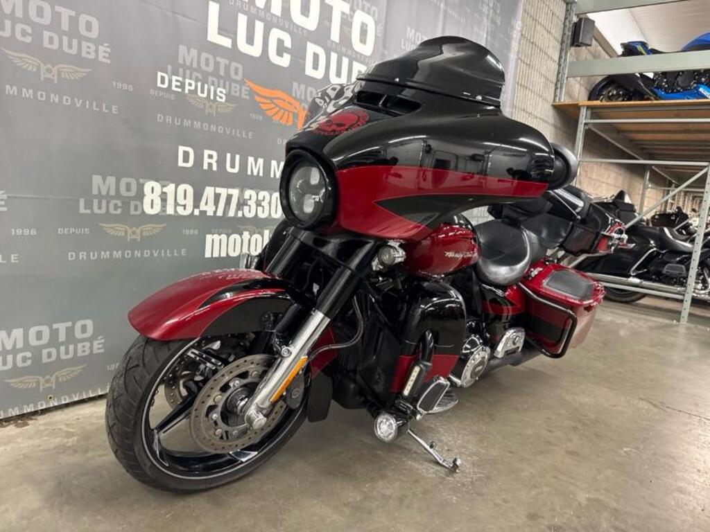 Harley-Davidson FLHXSE CVO Street Glide 2017