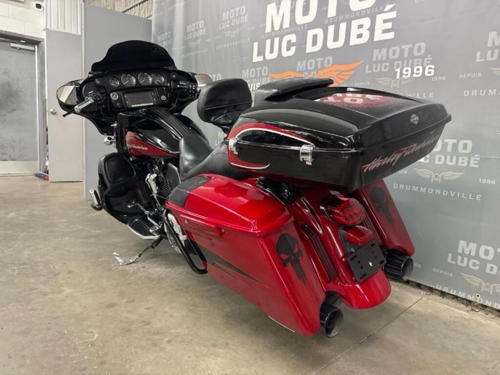 Harley-Davidson FLHXSE CVO Street Glide 2017