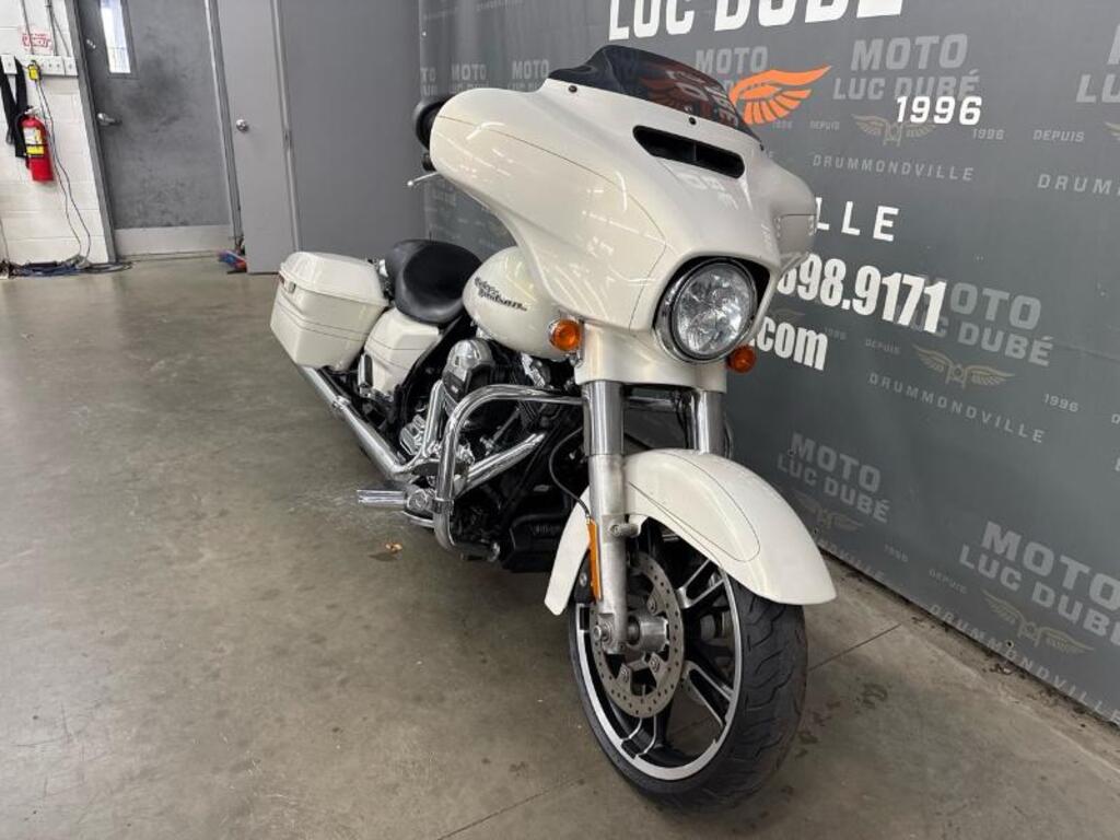 Harley-Davidson FLHXS Street Glide Special 2014